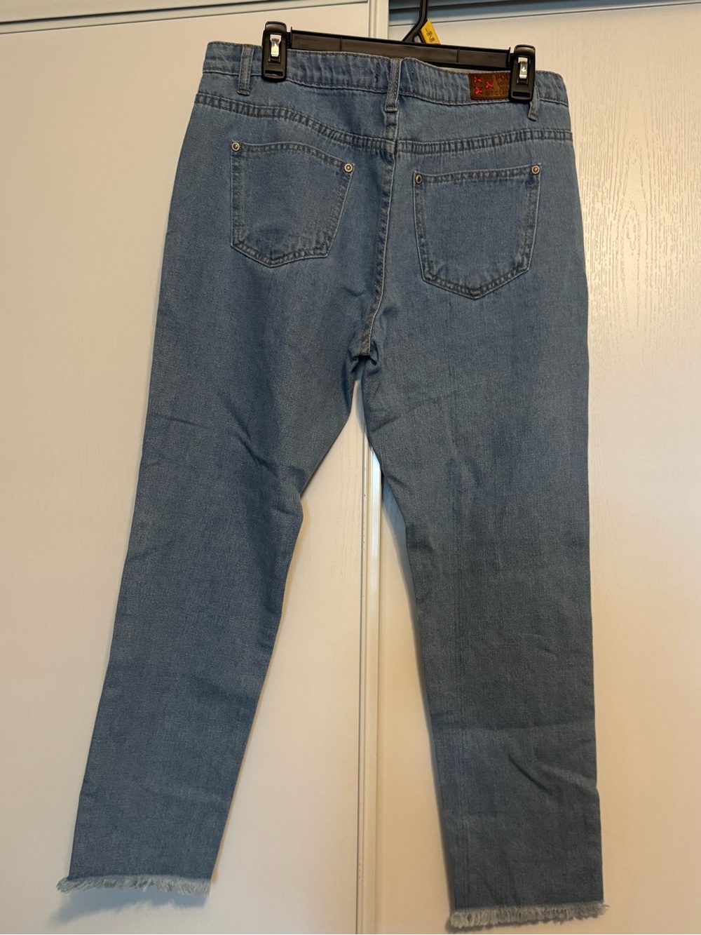 POL Button-Front Distressed Light Blue Women's Jeans NWOT - Picture 11 of 11